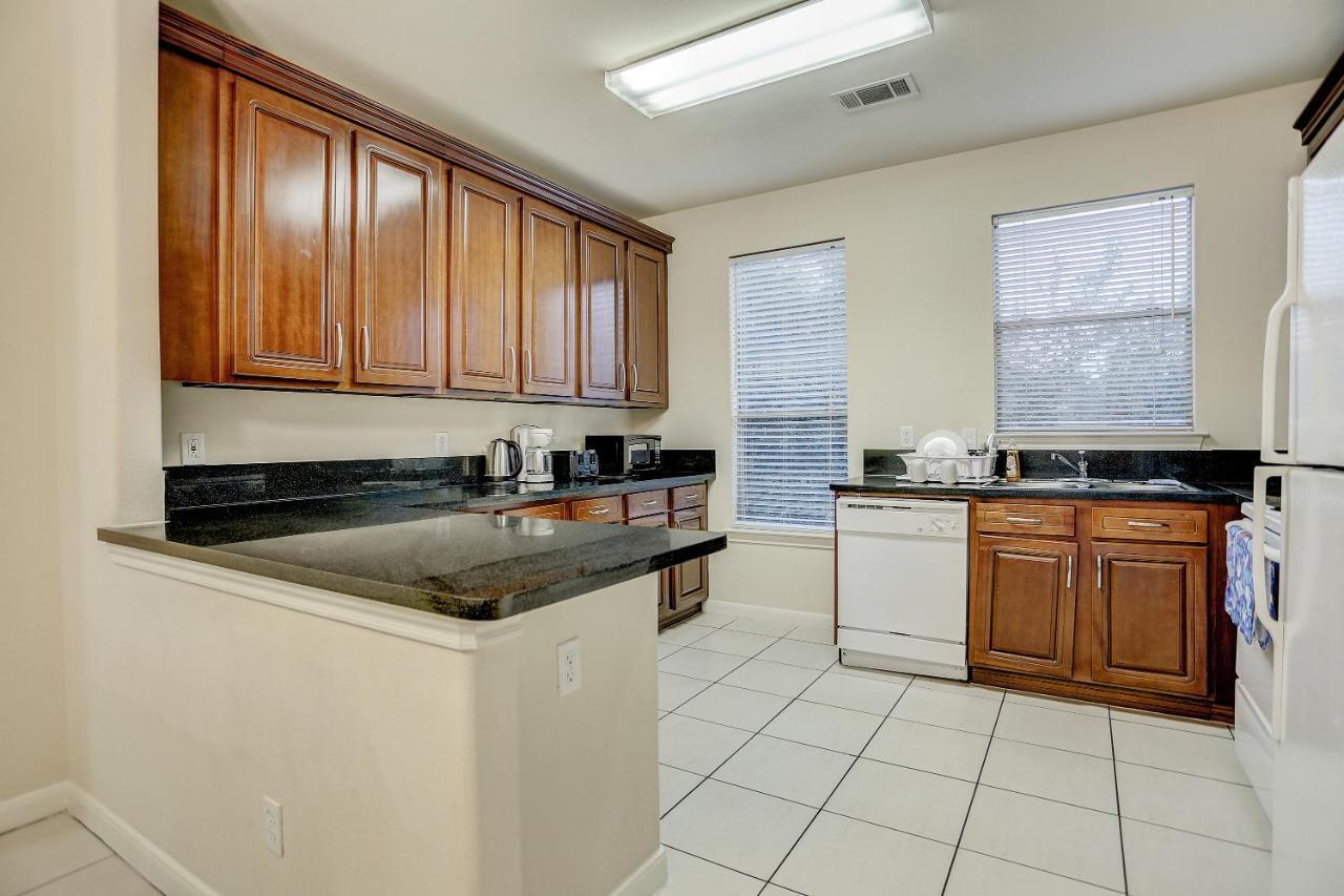 Villa Laverne 3 Bedroom Suite Furnished Condos Houston Luaran gambar